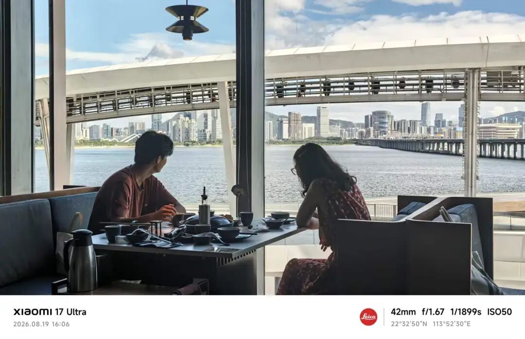 我和大宝一起慢慢吃饭、看海